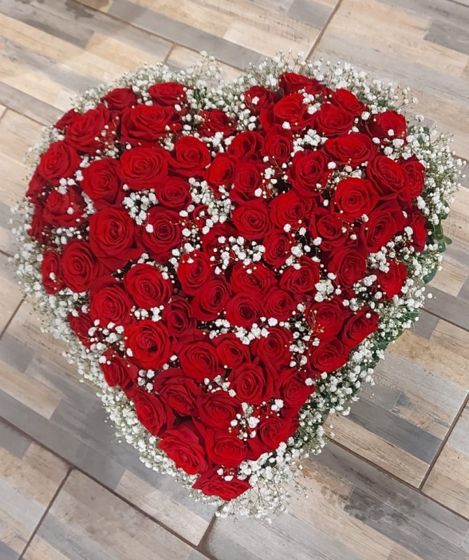 Quelle composition choisir pour un enterrement près de Grand Bourgtheroulde ?